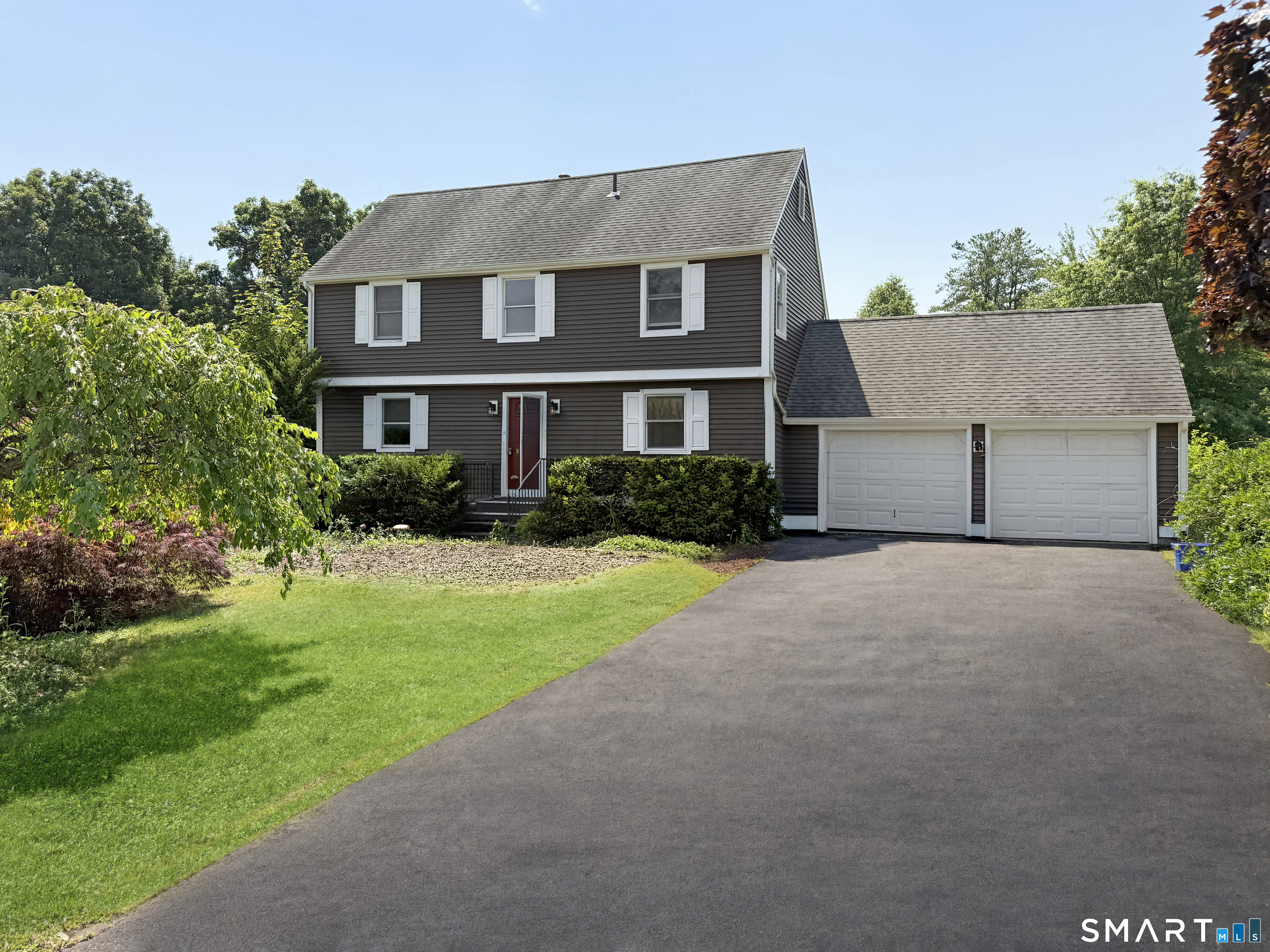 111 Daisy Circle Bristol, CT 06010 - Photo 1 of 40