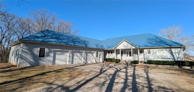 $1,275,000 | 3815 476th Road, Osceola, MO 64776
