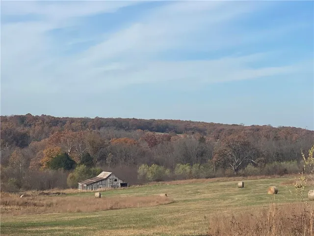 $1,275,000 | 3815 476th Road, Osceola, MO 64776