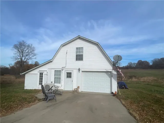 $1,275,000 | 3815 476th Road, Osceola, MO 64776