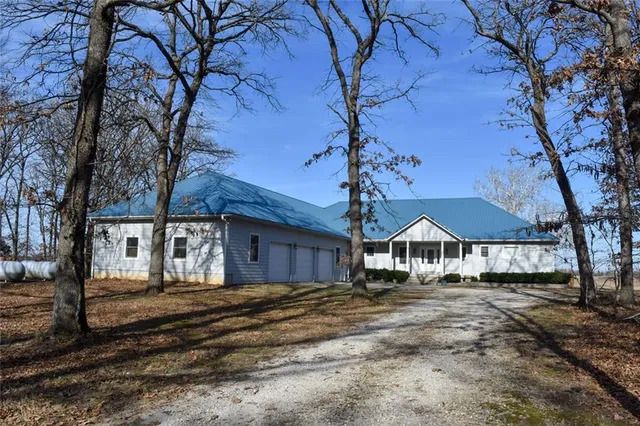 $1,275,000 | 3815 476th Road, Osceola, MO 64776