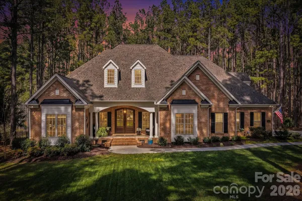 $1,145,000 | 4950 River Hills Drive, Denver, NC 28037