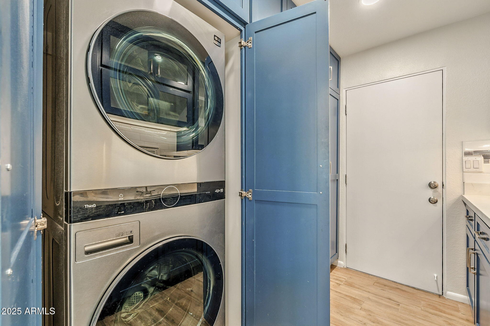 43 East Boca Raton Road Phoenix, AZ 85022 - Photo 56 of 99 a view of a bedroom with washer and dryer