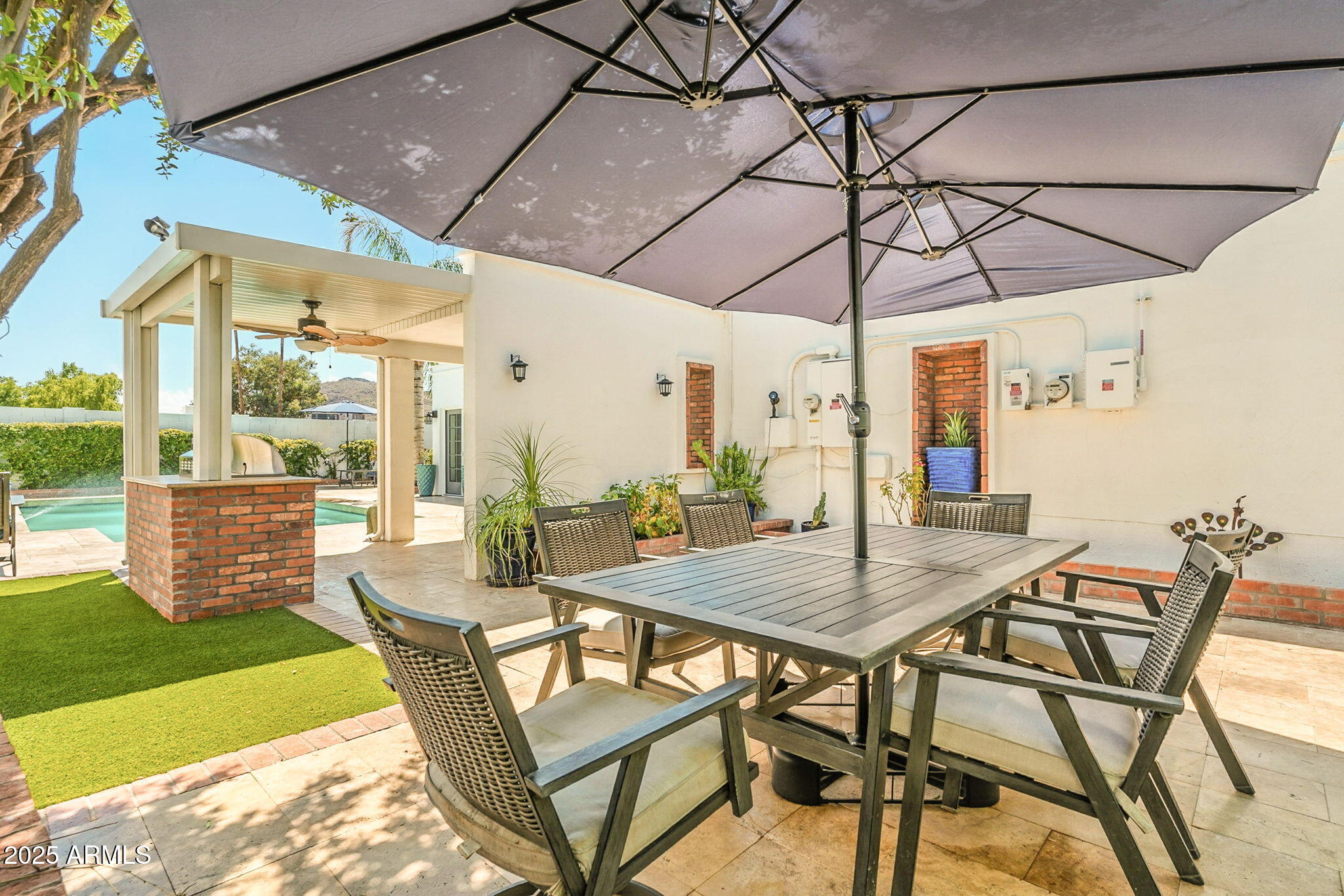 43 East Boca Raton Road Phoenix, AZ 85022 - Photo 73 of 99 a view of an outdoor dining space with furniture