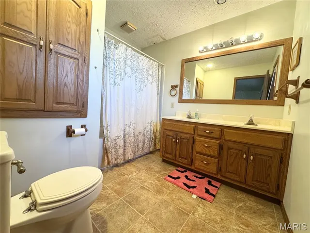 $305,000 | 16935 Lemming Lane, St. Robert, MO 65584