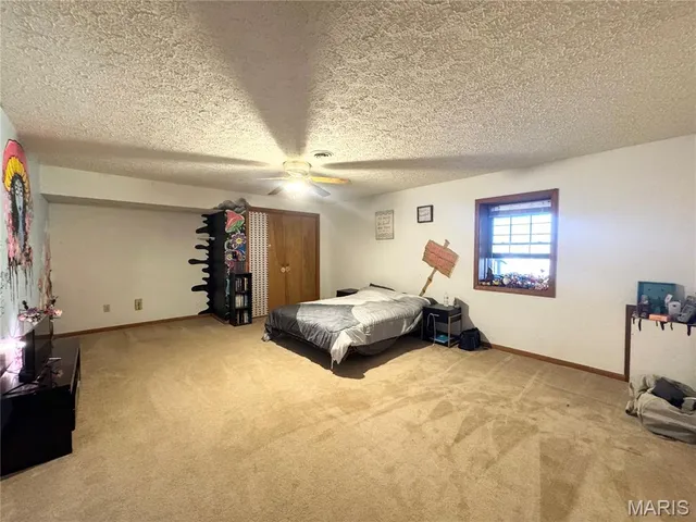 $305,000 | 16935 Lemming Lane, St. Robert, MO 65584