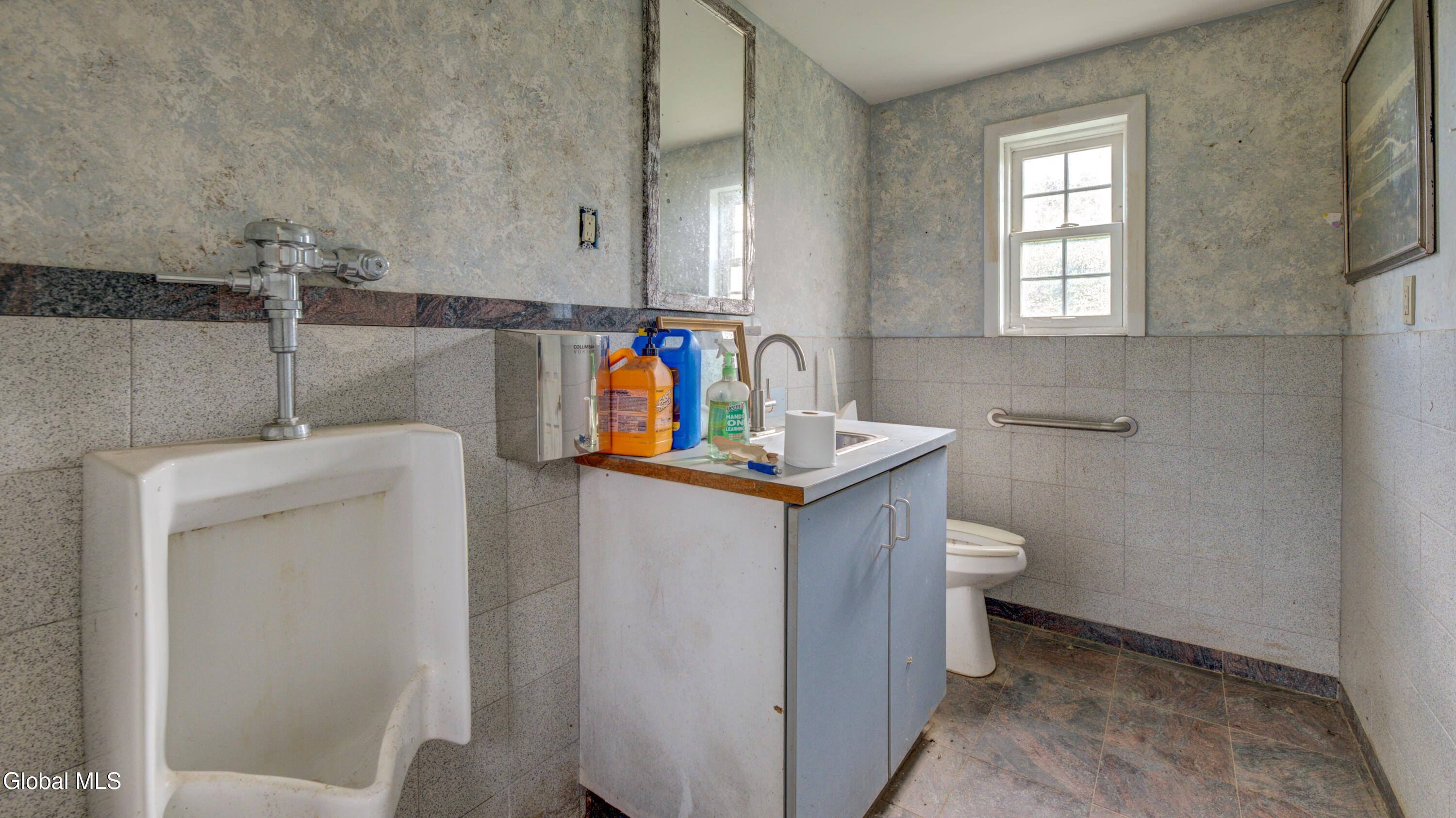 221 Denice Road Florida, NY 12010 - Photo 84 of 106 221 Denice Rd-70