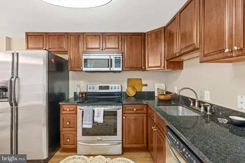 $479,000 | 1012 North Leithgow Street, Philadelphia, PA 19123