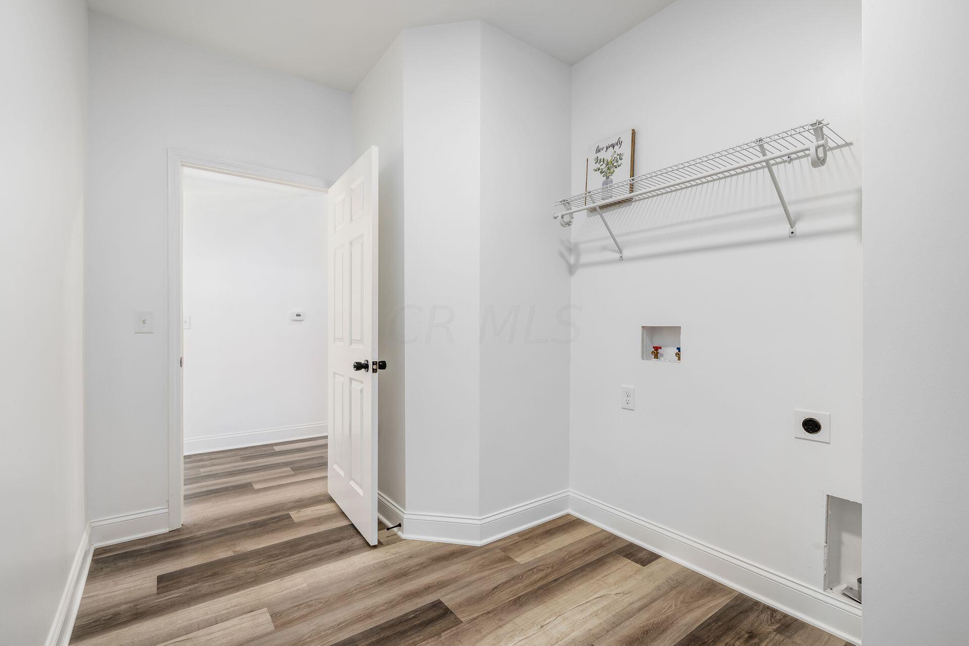2660 Ferris Road Columbus, OH 43224 - Photo 21 of 53 Laundry first floor