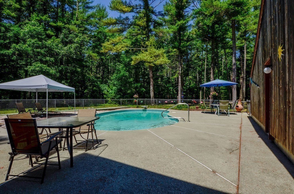47 Walnut Plain Road Rochester, MA 02770 - Photo 6 of 23