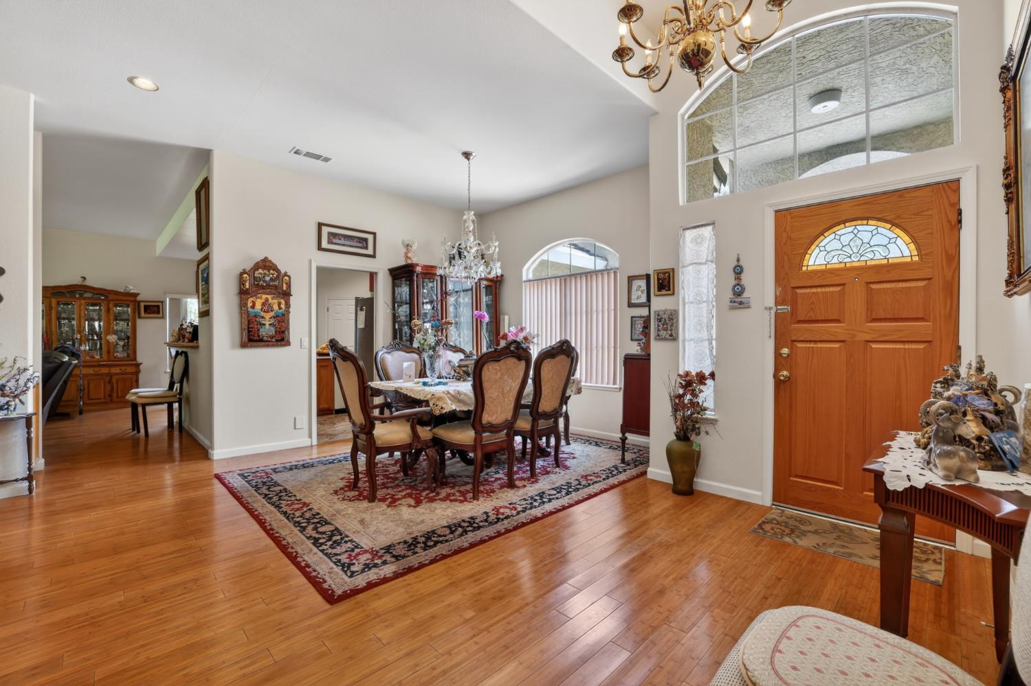 6141 Hall Lane Carmichael, CA 95608 - Photo 6 of 36