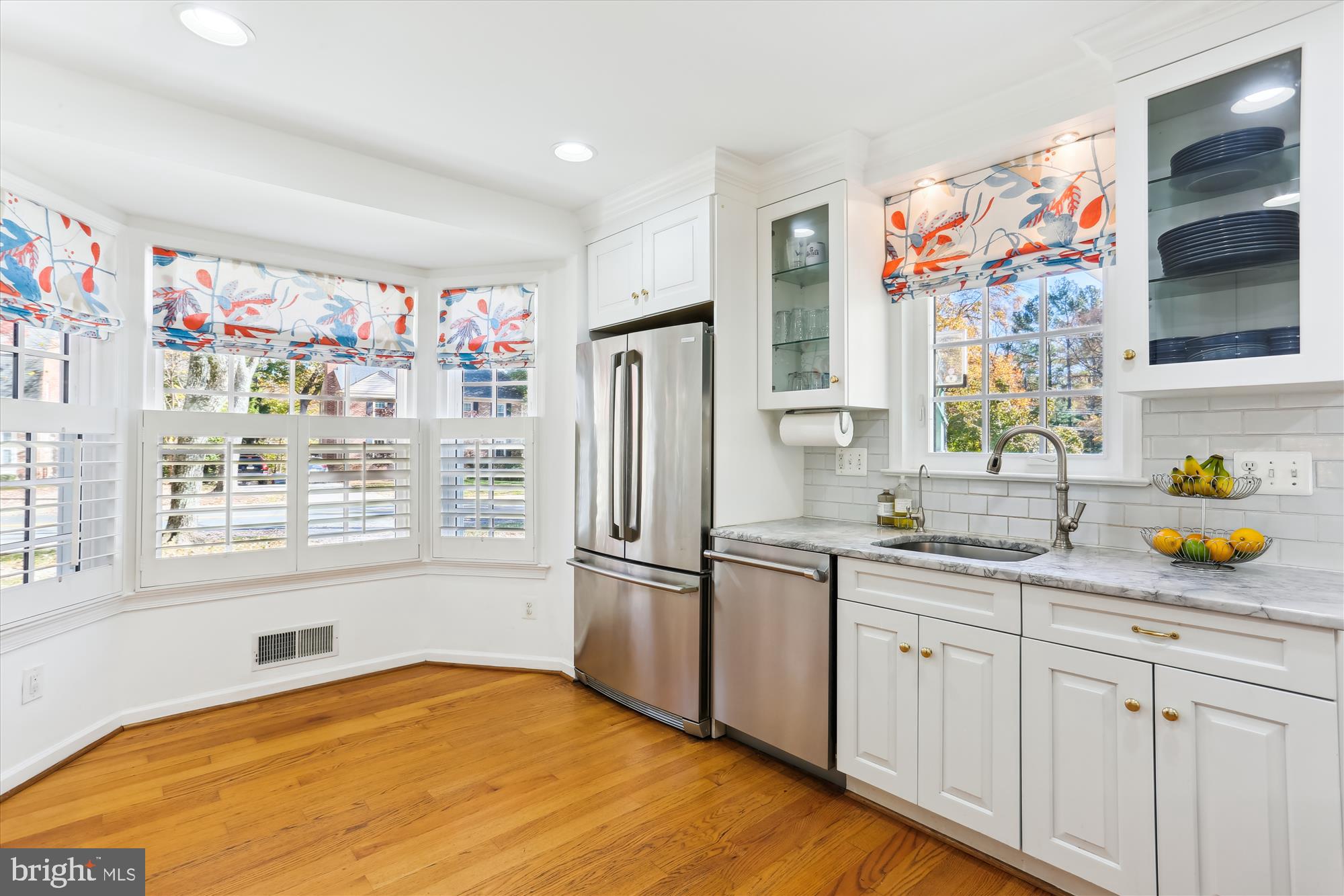 604 Aster Boulevard Rockville, MD 20850 - Photo 11 of 91 Kitchen