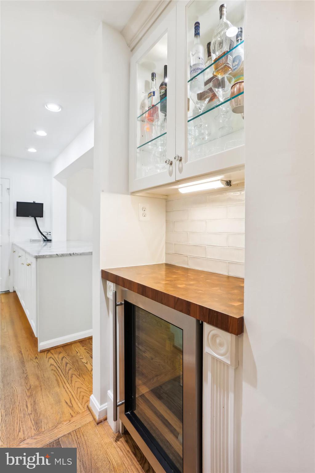 604 Aster Boulevard Rockville, MD 20850 - Photo 24 of 91 Vanity