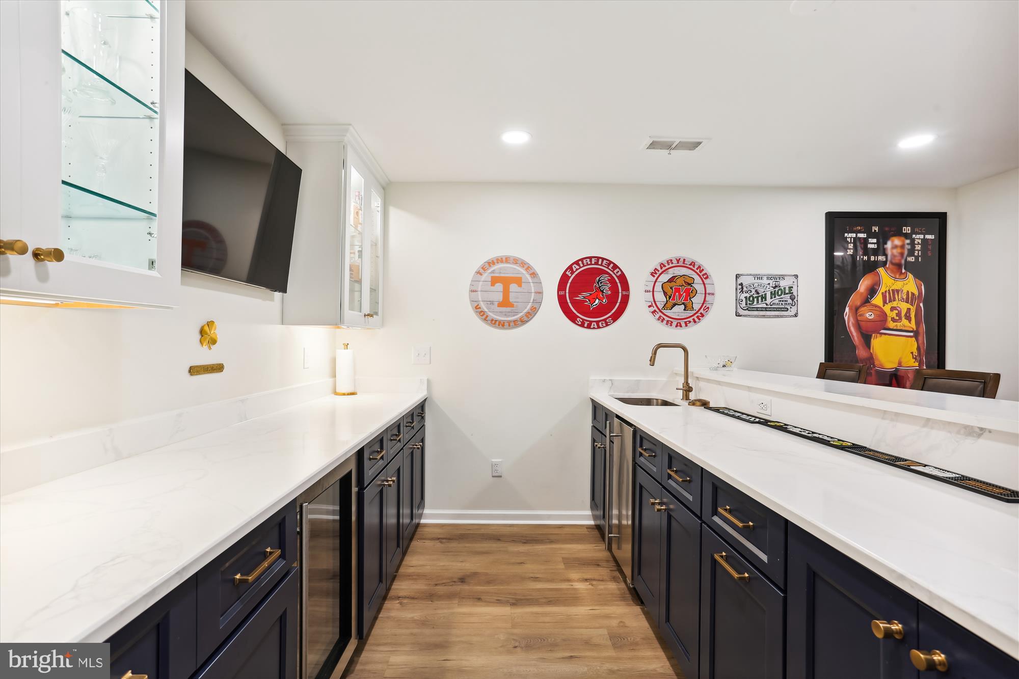 604 Aster Boulevard Rockville, MD 20850 - Photo 72 of 91 Bar Area