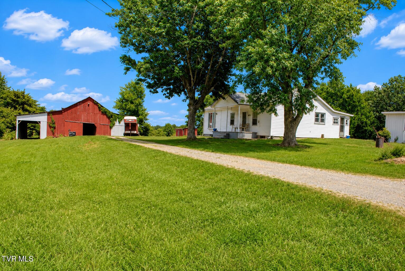 house and Barn 2