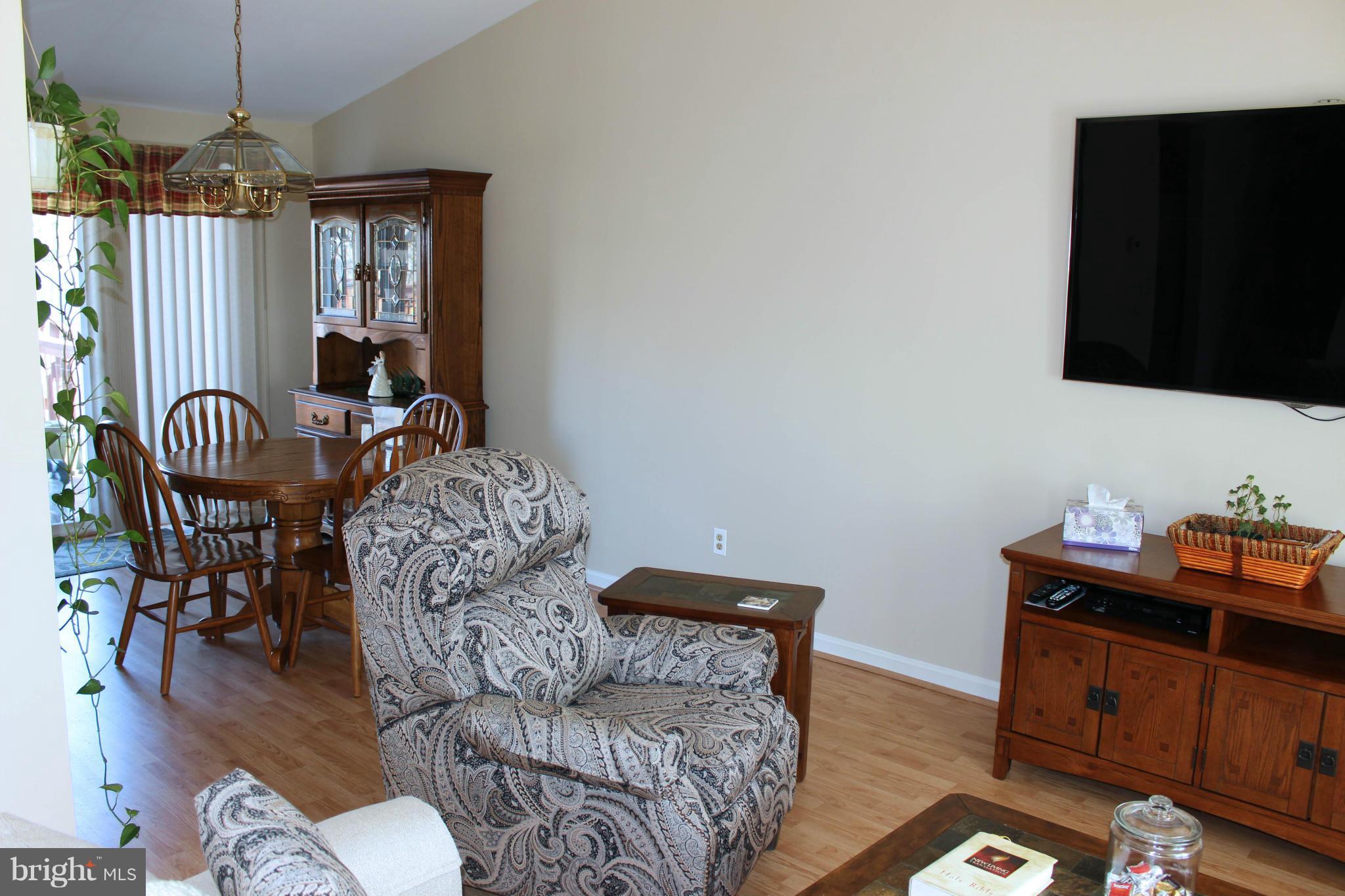 9007 Throgmorton Road Baltimore, MD 21234 - Photo 2 of 30 Living Room