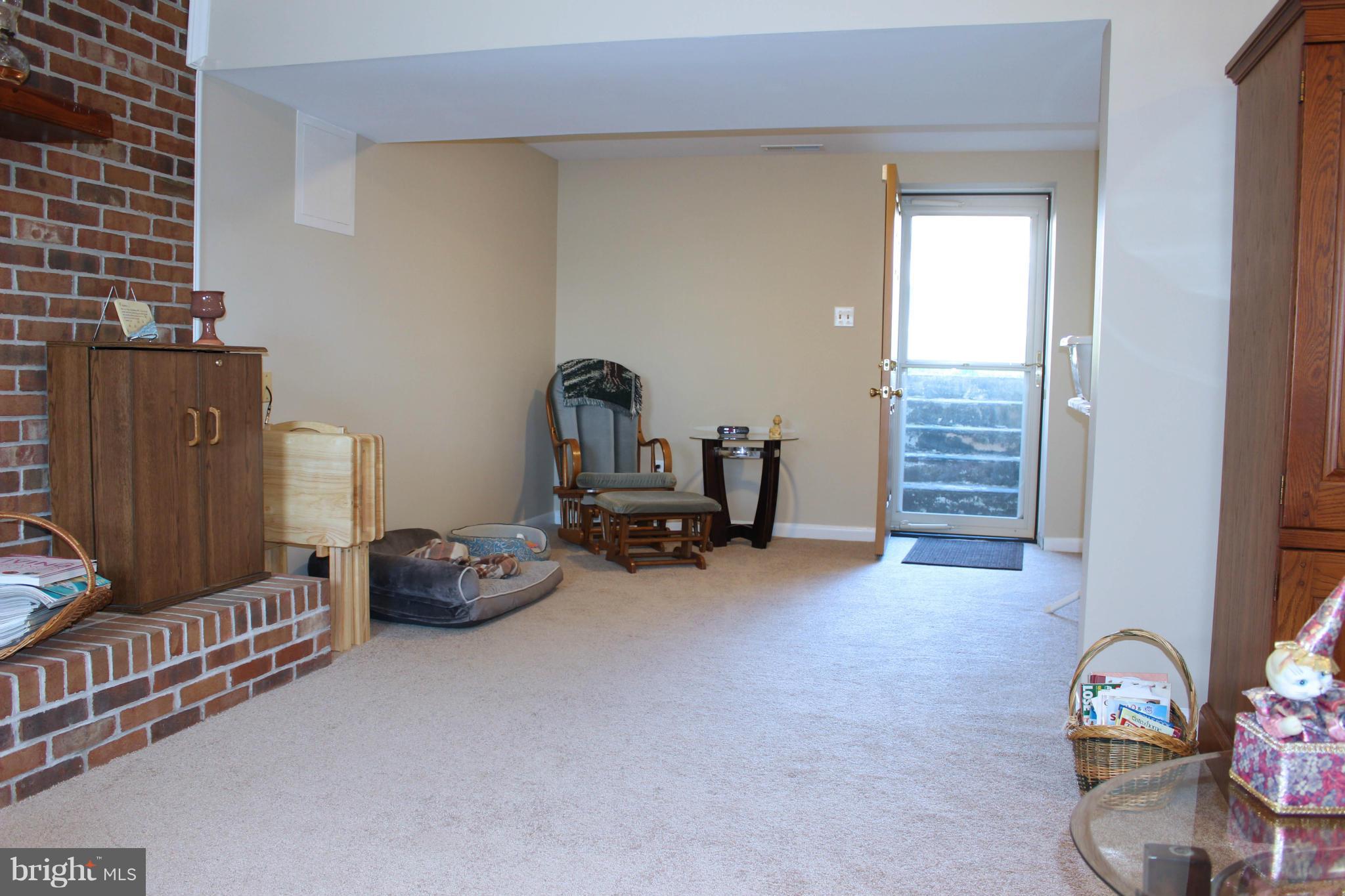 9007 Throgmorton Road Baltimore, MD 21234 - Photo 12 of 30 Interior (General)