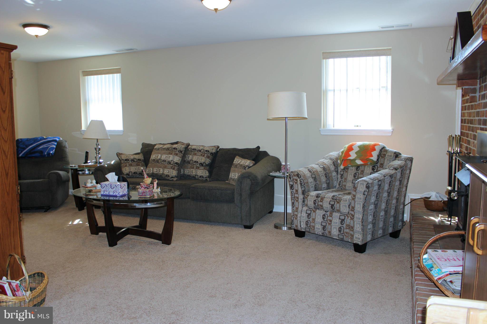 9007 Throgmorton Road Baltimore, MD 21234 - Photo 13 of 30 Interior (General)
