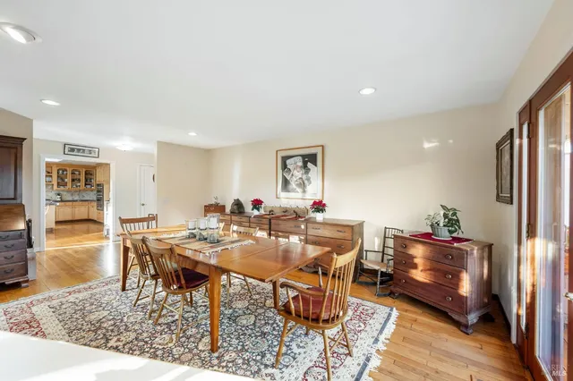 $1,999,000 | 2850 Western Avenue, Petaluma, CA 94952