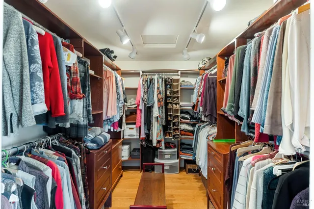 $1,999,000 | 2850 Western Avenue, Petaluma, CA 94952