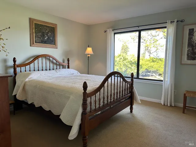 $1,999,000 | 2850 Western Avenue, Petaluma, CA 94952