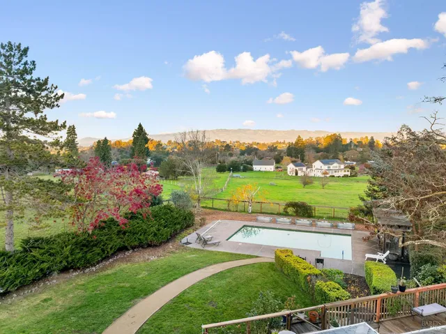 $1,999,000 | 2850 Western Avenue, Petaluma, CA 94952