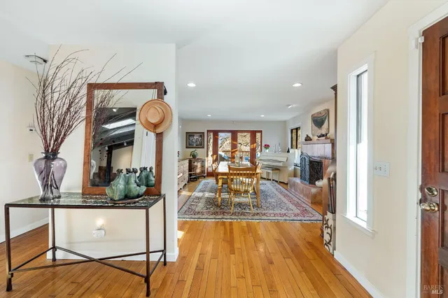 $1,999,000 | 2850 Western Avenue, Petaluma, CA 94952