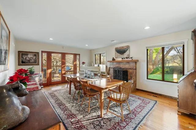 $1,999,000 | 2850 Western Avenue, Petaluma, CA 94952