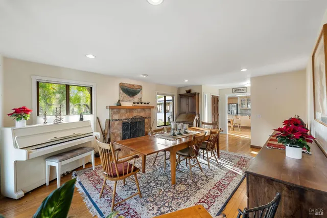 $1,999,000 | 2850 Western Avenue, Petaluma, CA 94952