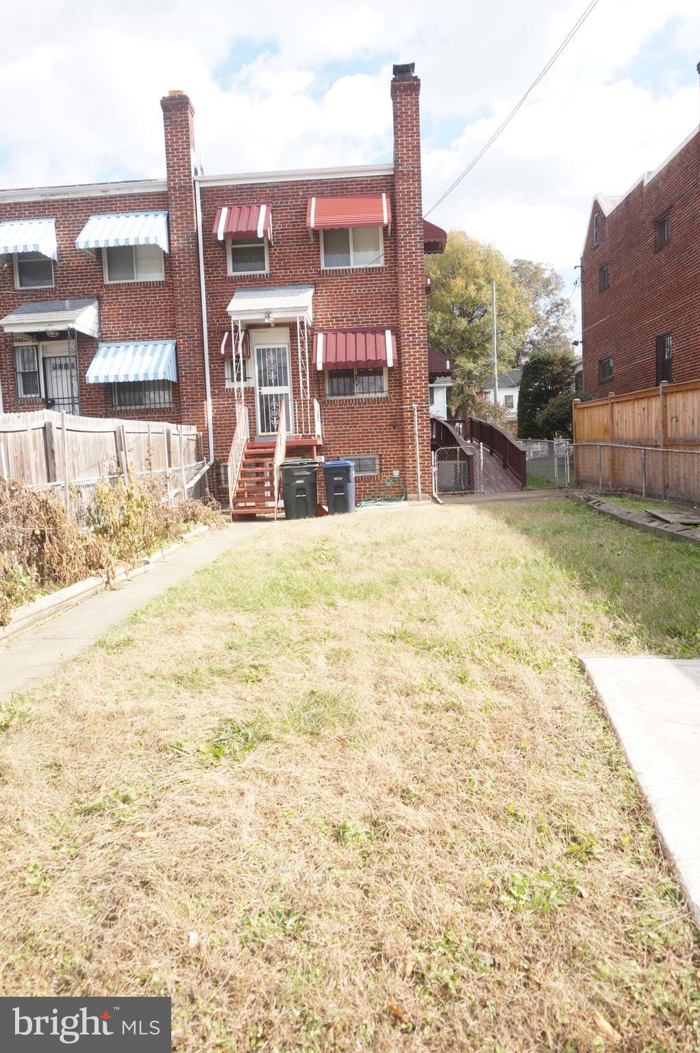 22 Anacostia Road Northeast Washington, DC 20019 - Photo 14 of 16 Huge Rear Lot