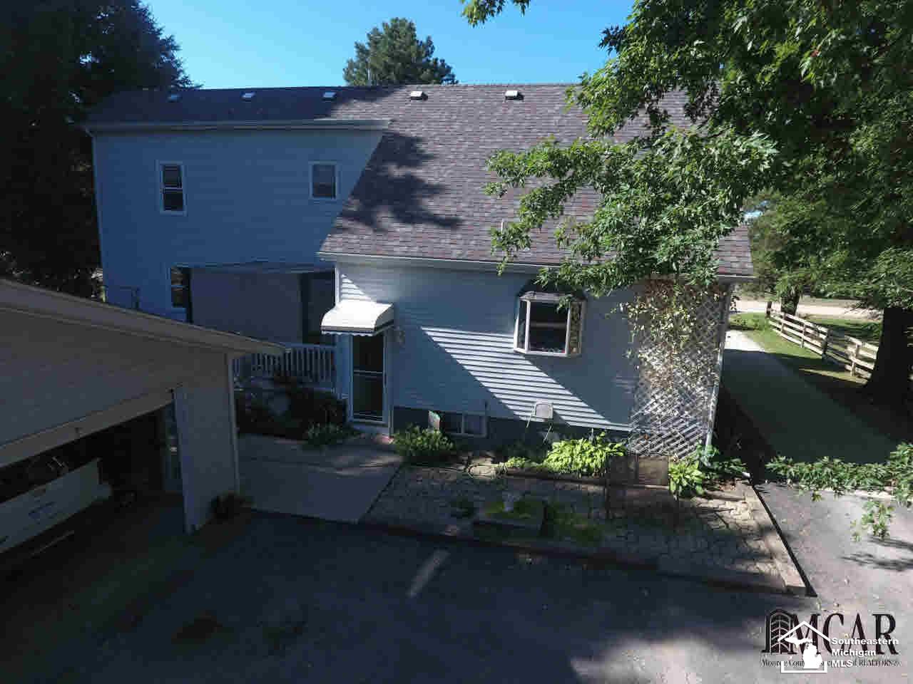 2383 Hubbard Road Monroe, MI 48161 - Photo 3 of 21 21203286-2.JPG