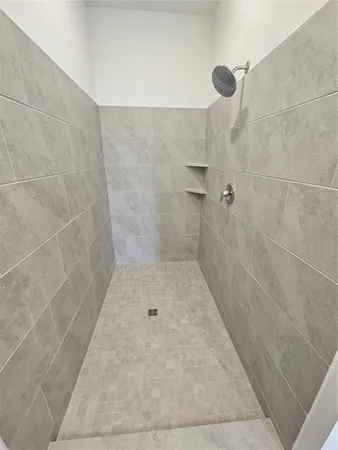 $275,990 | 511 Robin Court, Angleton, TX 77515