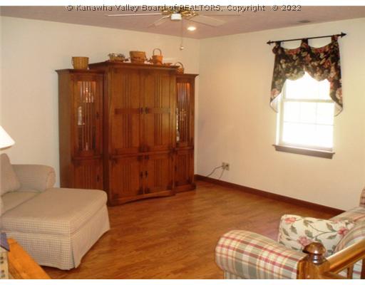117 Fletcher Road Hurricane, WV 25526 - Photo 2 of 16 Living Room.