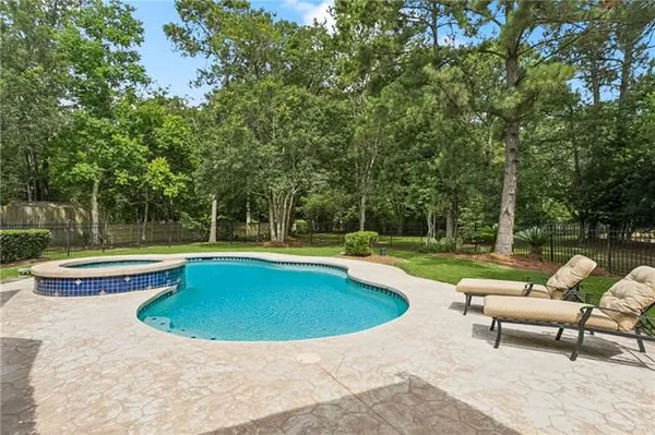 $697,500 | 356 Aspen Lane, Covington, LA 70433