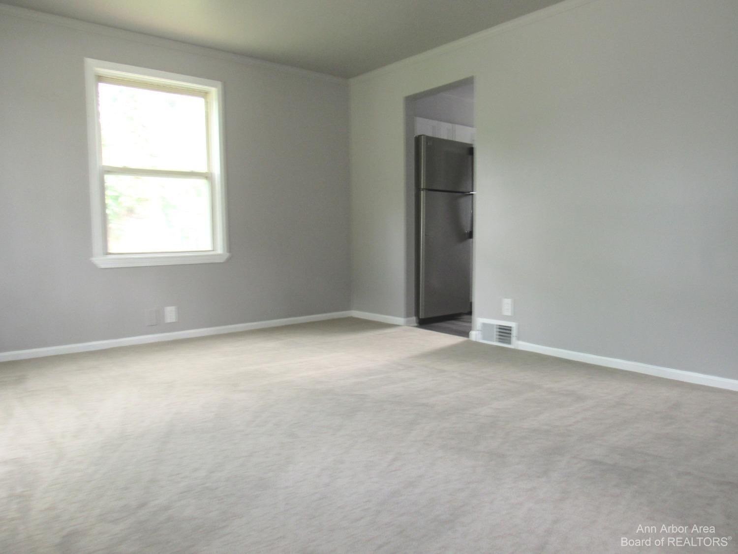 276 Devonshire Road Ypsilanti, MI 48198 - Photo 3 of 9 Photo 3