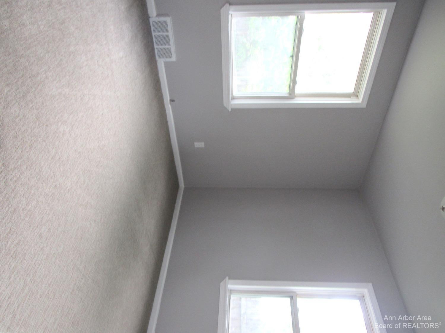 276 Devonshire Road Ypsilanti, MI 48198 - Photo 6 of 9 Photo 6