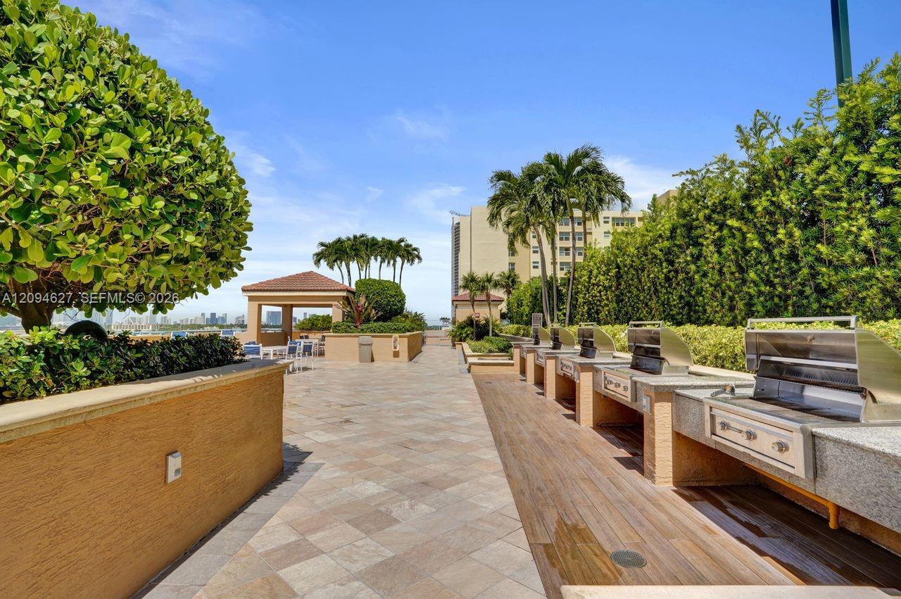 90 Alton Road, Unit 2407 Miami Beach, FL 33139 - Photo 57 of 78 Gallery Image 57