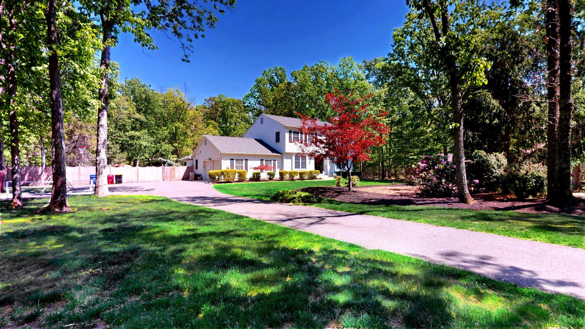 3 Colonial Court Medford, NJ 08055 - Photo 3 of 89 Charming home nestled in lush greenery.