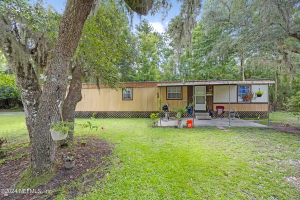 $319,500 | 742 Ridgeline Road, Unit 1, Satsuma, FL 32189