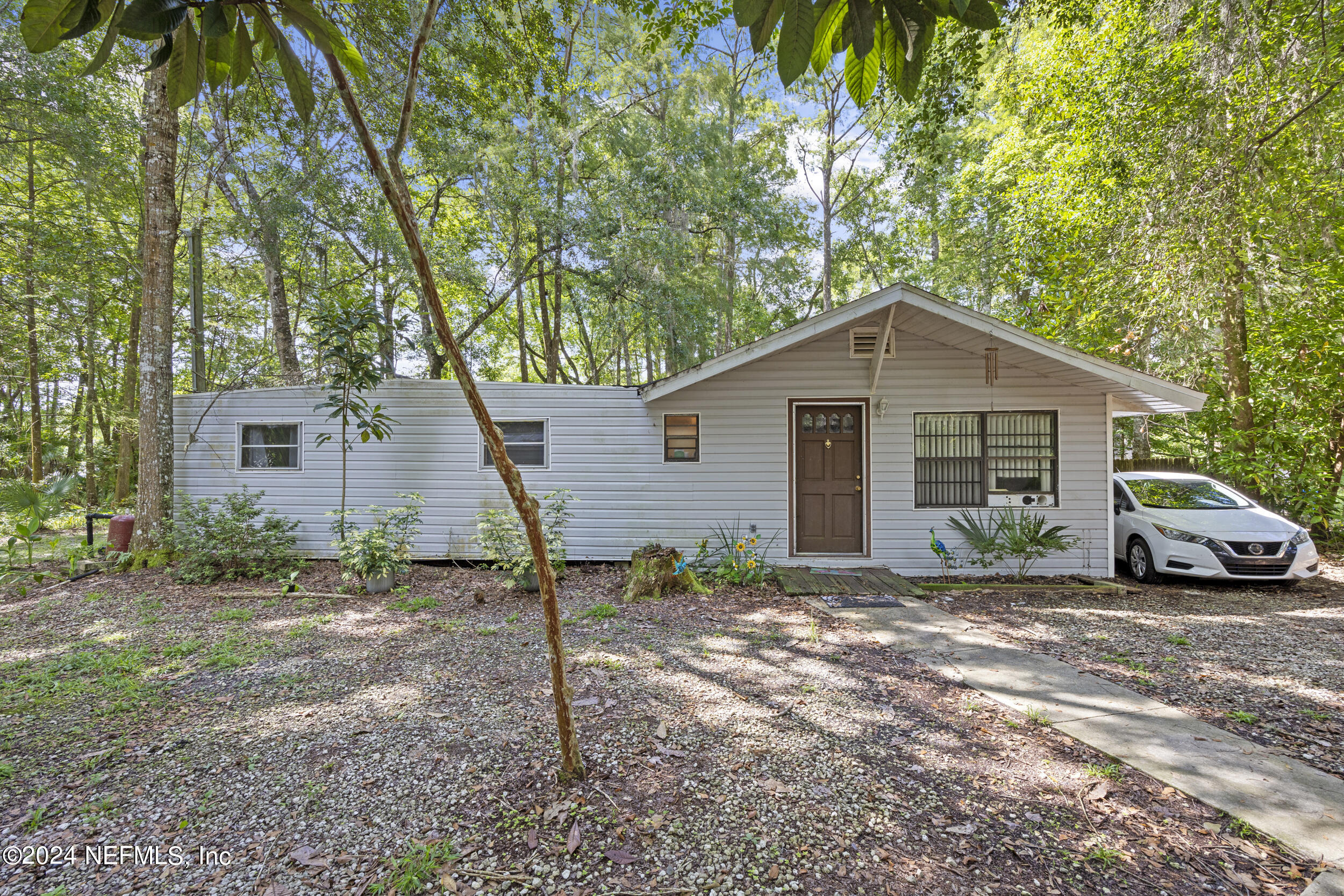742 Ridgeline Road, Unit 1 Satsuma, FL 32189 - Photo 2 of 41 HOME B