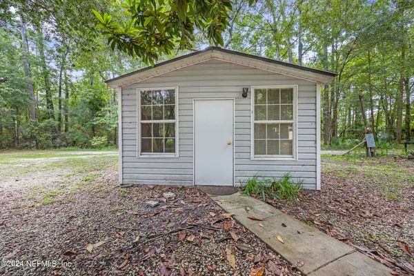 $319,500 | 742 Ridgeline Road, Unit 1, Satsuma, FL 32189