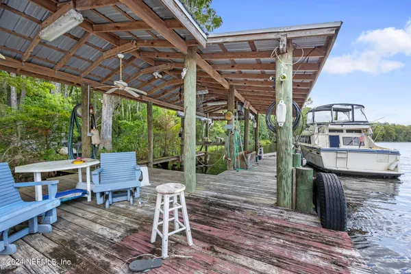 $319,500 | 742 Ridgeline Road, Unit 1, Satsuma, FL 32189
