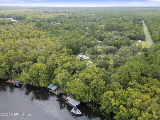 $319,500 | 742 Ridgeline Road, Unit 1, Satsuma, FL 32189