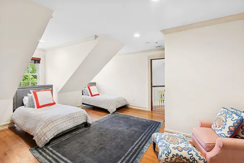 $6,995,000 | 7 Kellis Way, Bridgehampton, NY 11976