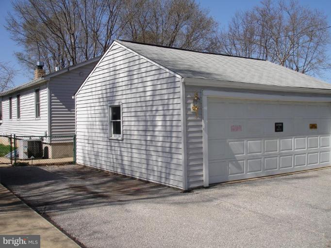8109 Shore Road Dundalk, MD 21222 - Photo 22 of 30 Oversize Garage w/RV and Welder Hookups