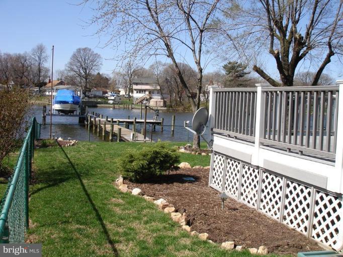 8109 Shore Road Dundalk, MD 21222 - Photo 23 of 30 Deck, Grounds and Waterfront Facilities