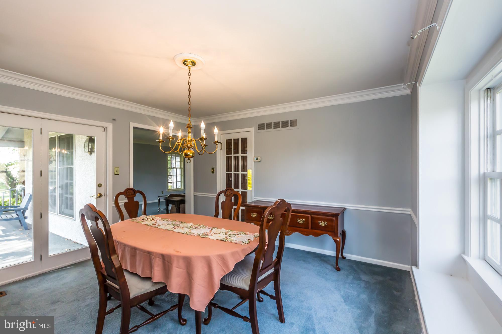214 Nottingham Drive Spring City, PA 19475 - Photo 13 of 31 Dining Room