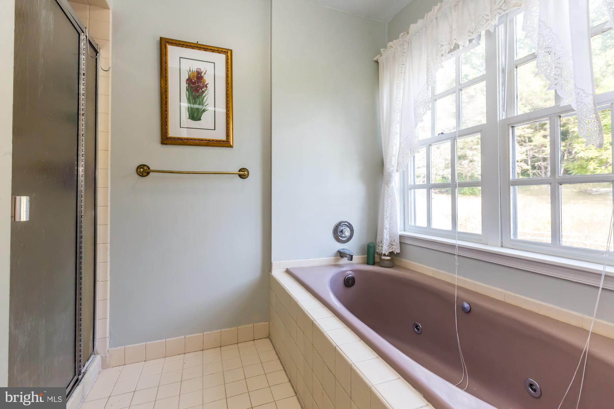 214 Nottingham Drive Spring City, PA 19475 - Photo 22 of 31 Master Bathroom
