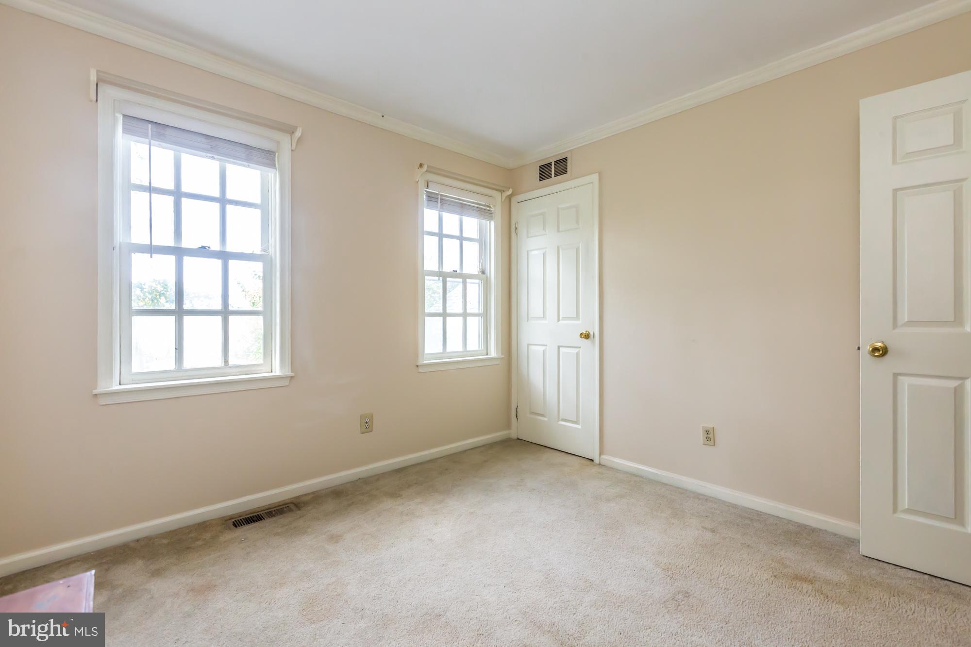 214 Nottingham Drive Spring City, PA 19475 - Photo 23 of 31 Bedroom 2