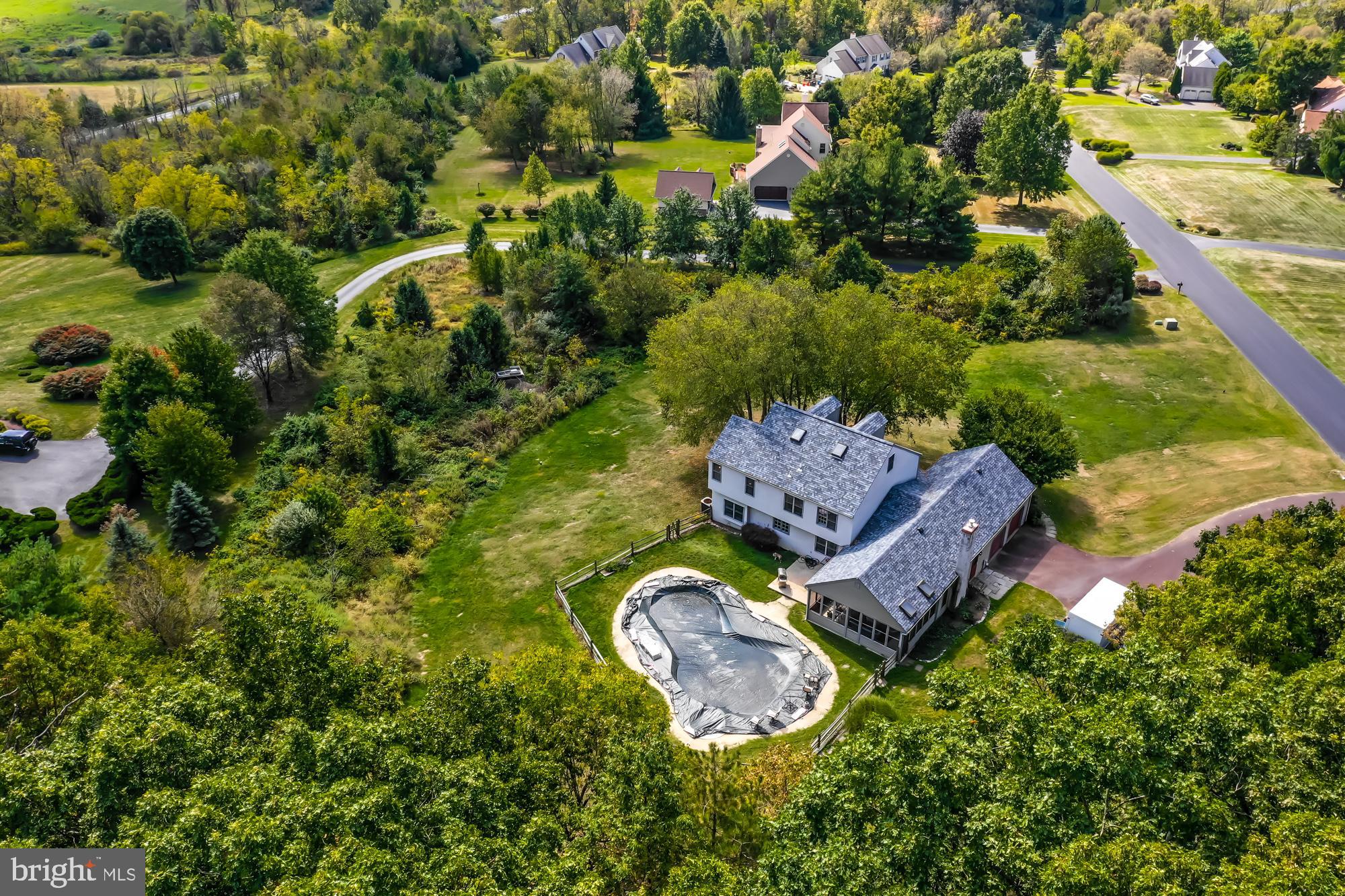 214 Nottingham Drive Spring City, PA 19475 - Photo 4 of 31 Aerial View